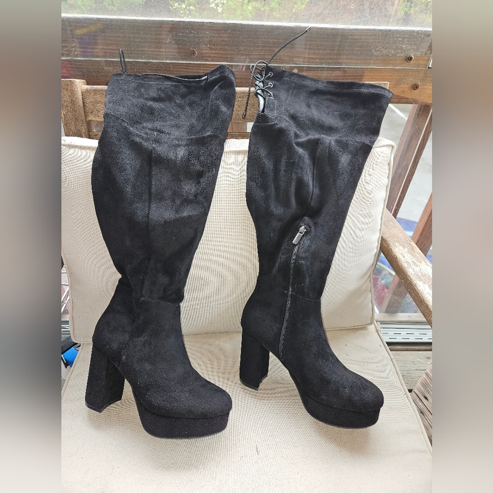 Black Suede Women's Knee-High Boots